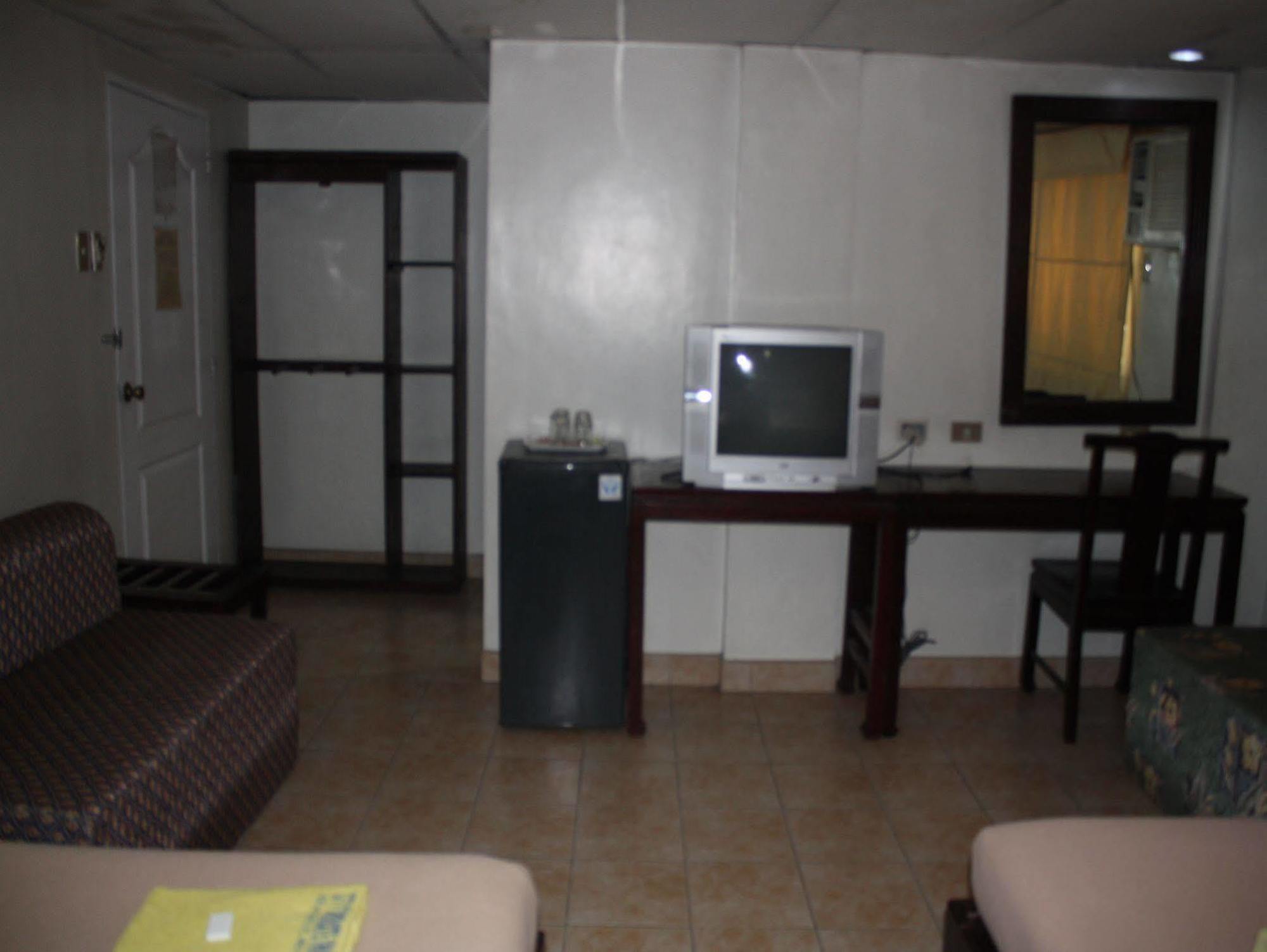 City Corporate Inn Iloilo Extérieur photo