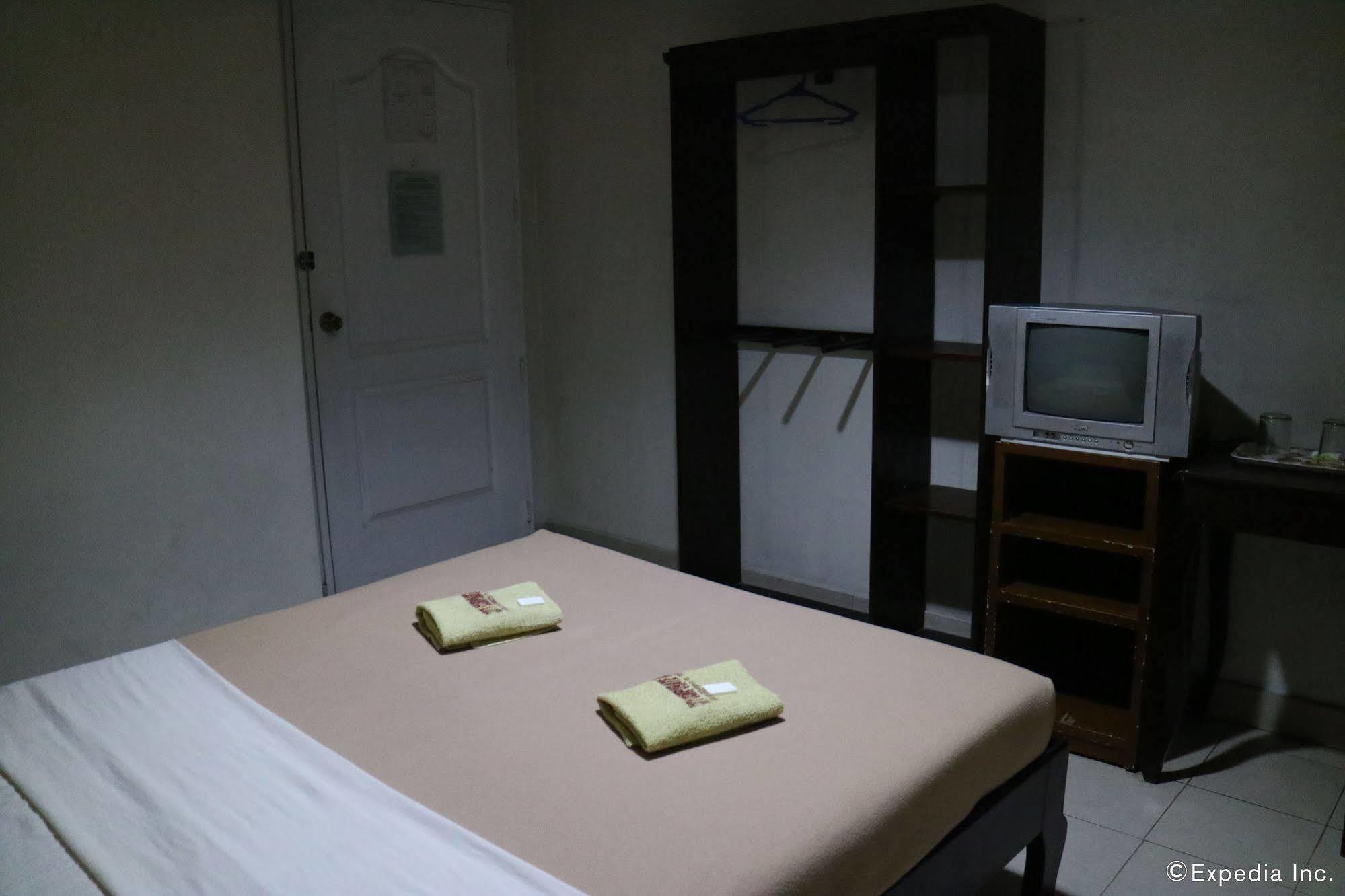 City Corporate Inn Iloilo Extérieur photo