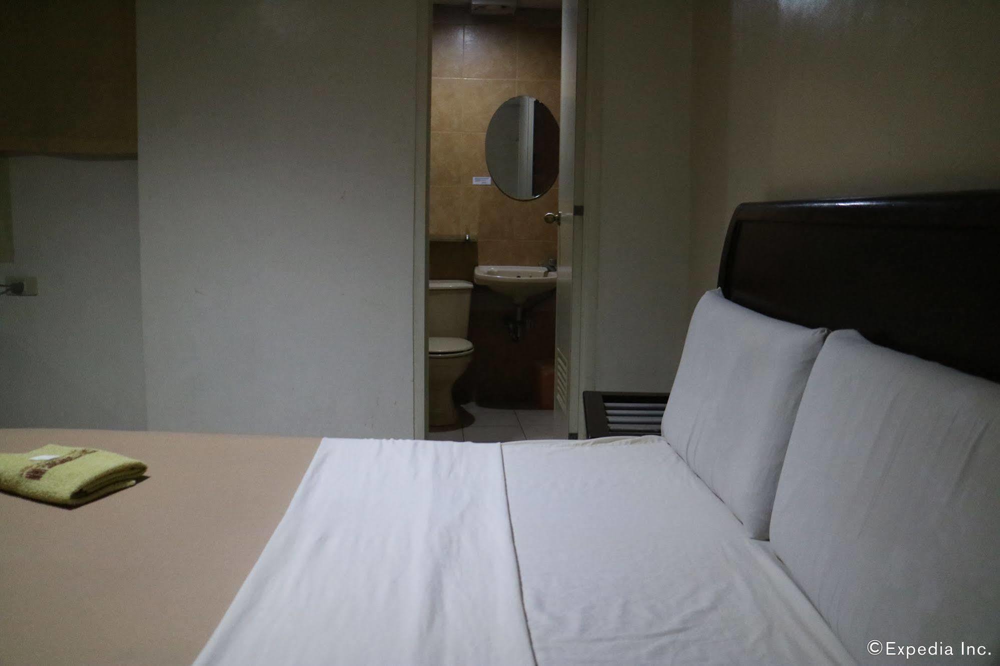 City Corporate Inn Iloilo Extérieur photo